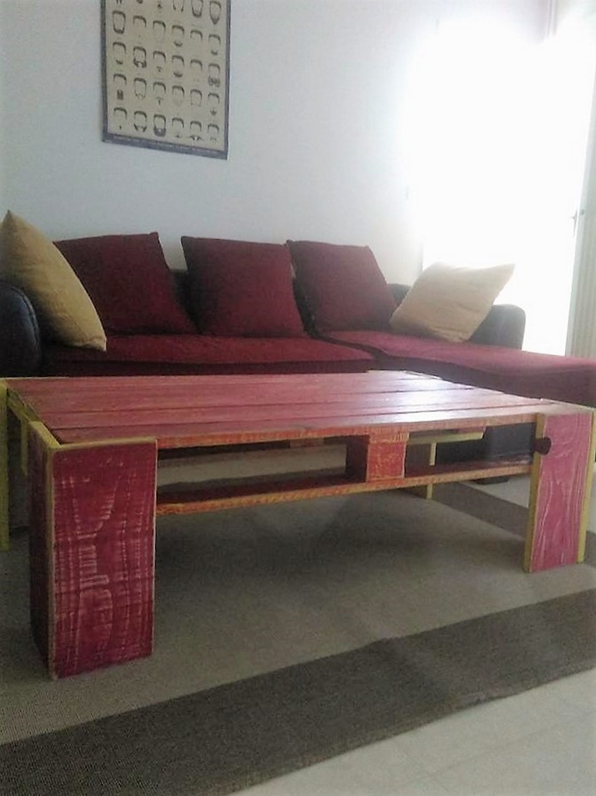 wood-pallet-retro-table