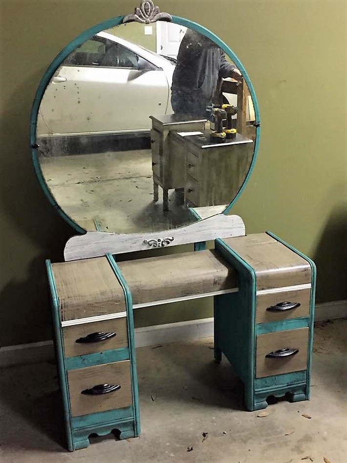 reclaimed-pallets-vanity
