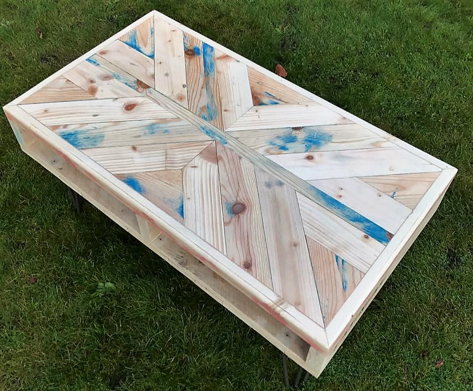 wood-pallet-table