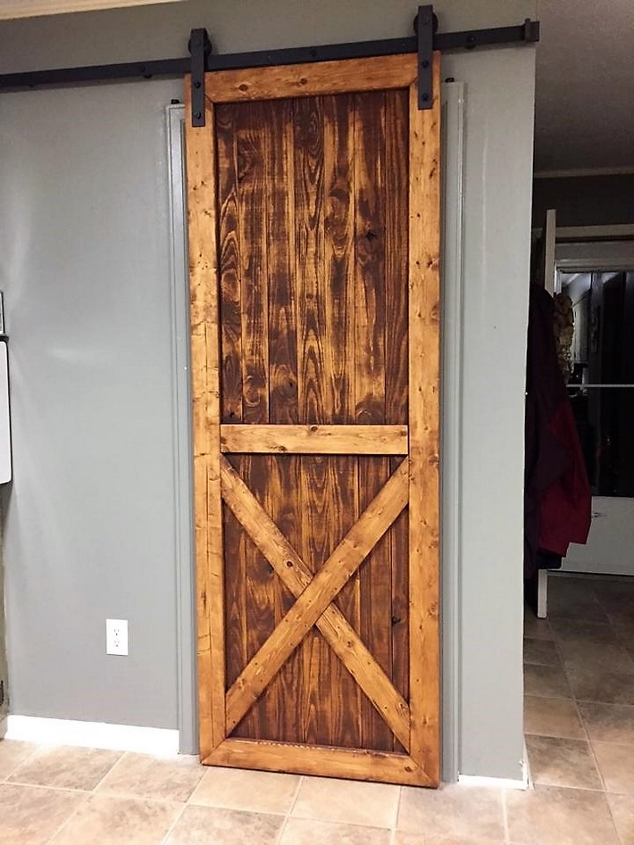 wooden-pallet-sliding-door-plan