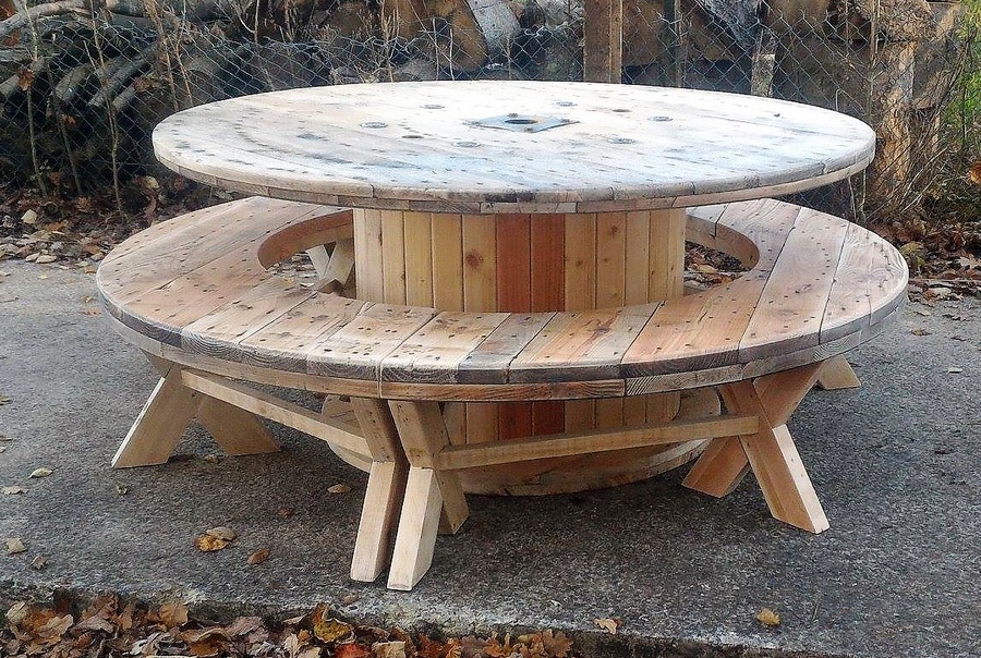 pallets-cable-reel-patio-picnic-furniture