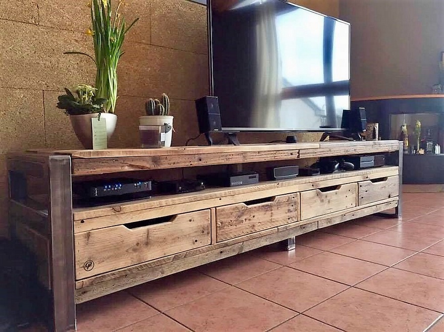 Pallet Ideas, DIY Pallet Wood Furniture Projects and Plans.