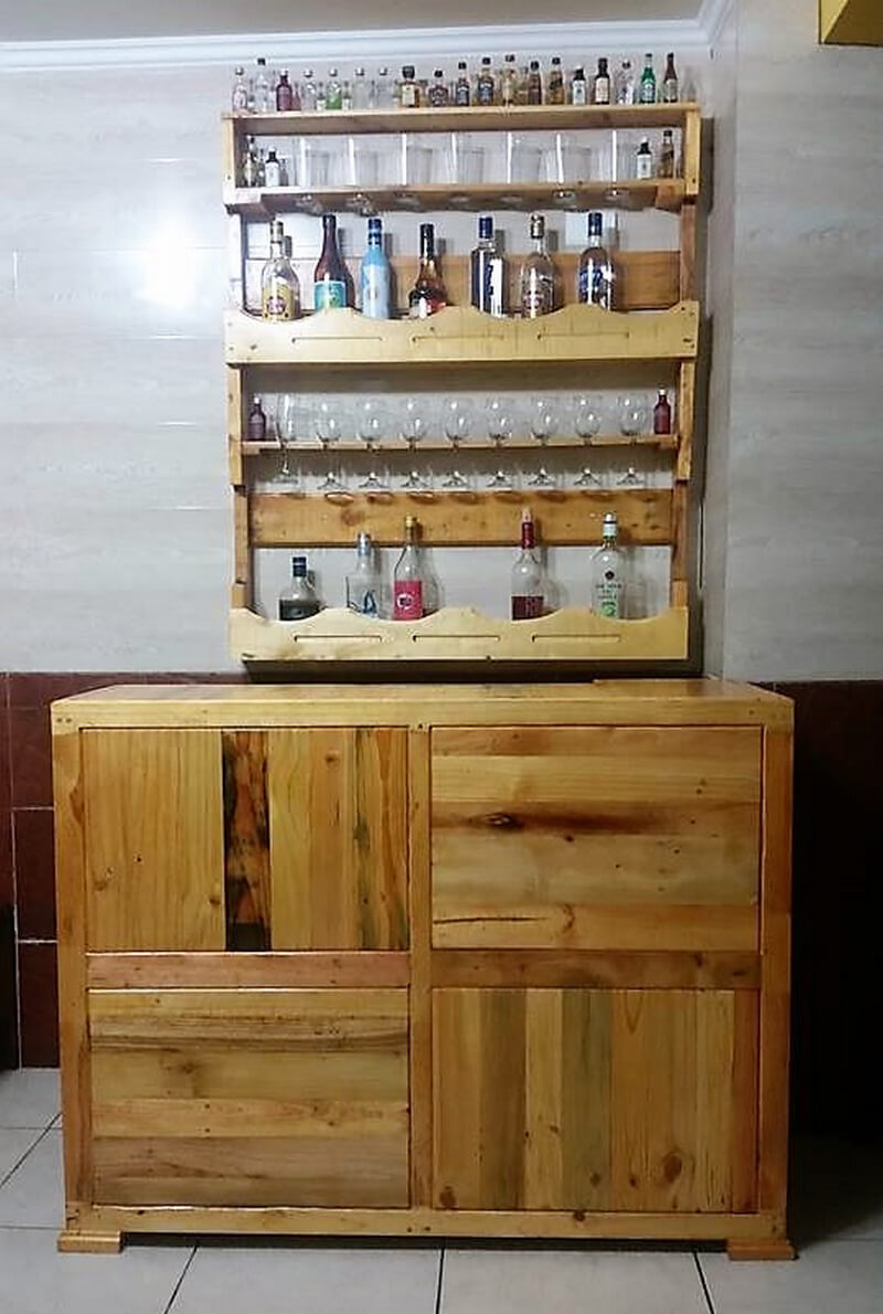 recycled wood pallet bar