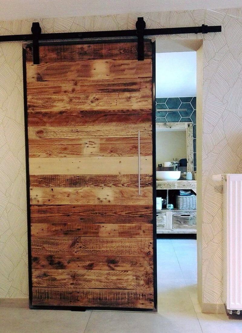wooden pallets sliding door plan