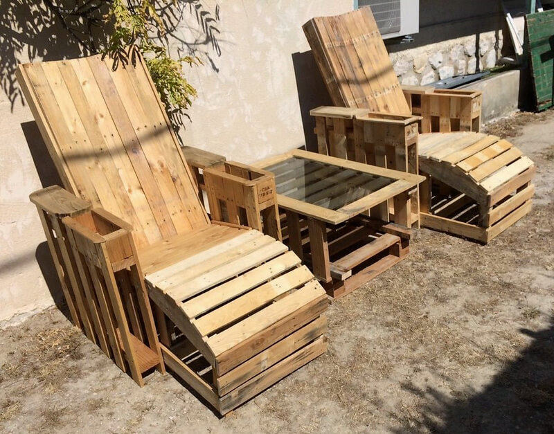 pallet wooden patio seating idea