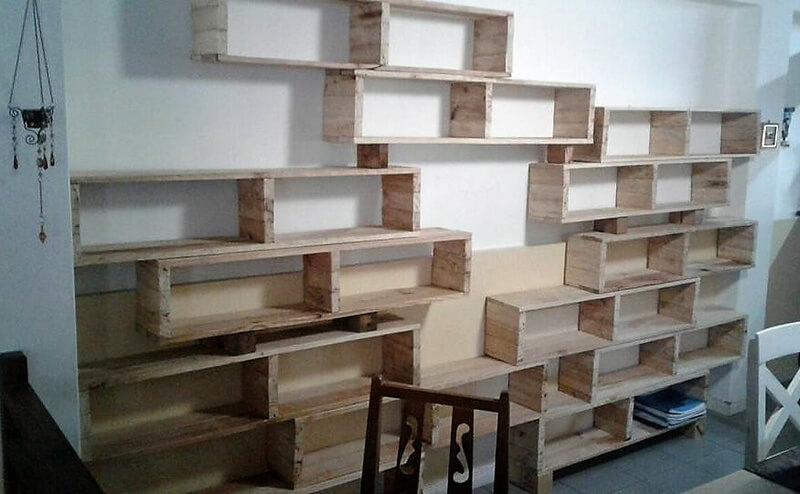 pallets wood bookshelving