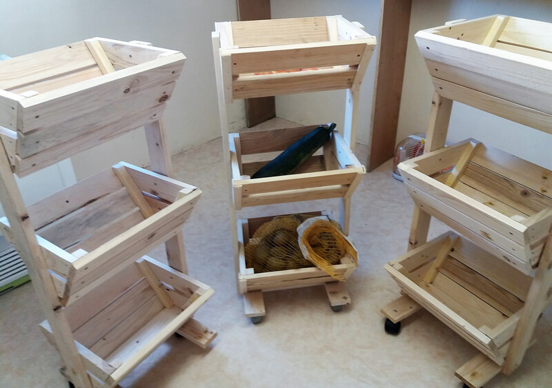 pallets fruits and vegitables storage racks