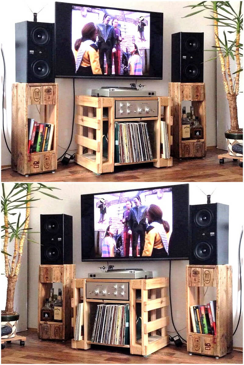 recycled pallets media console