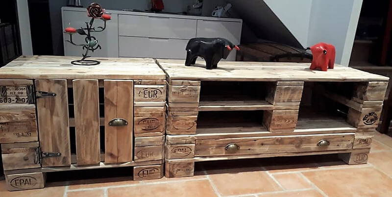 wood pallet tv stand