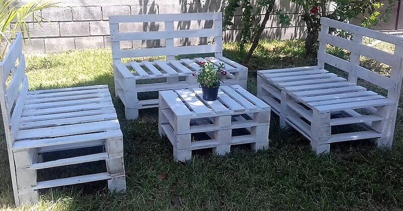 garden furniture out of pallets