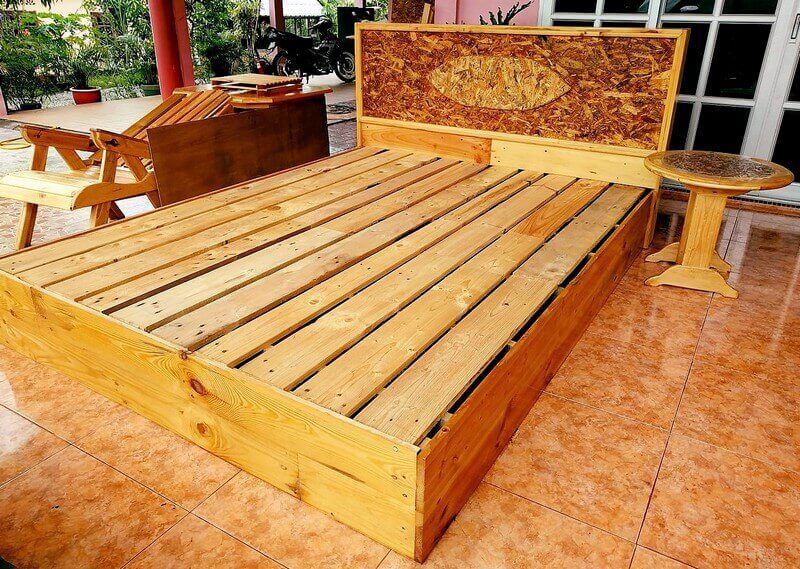 giant wooden pallet bed