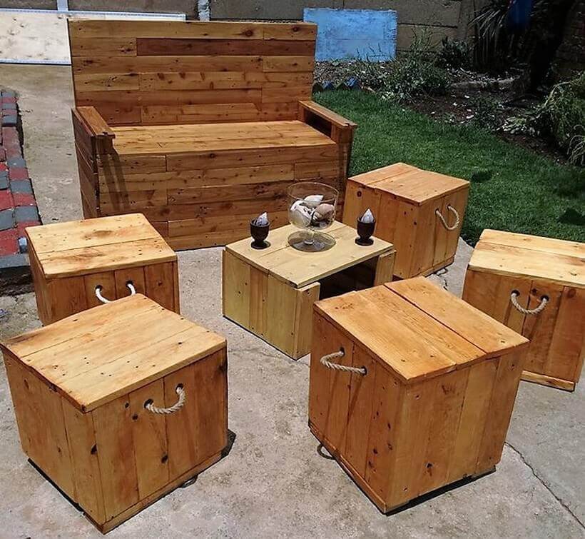 outdoor furniture out of pallets wood