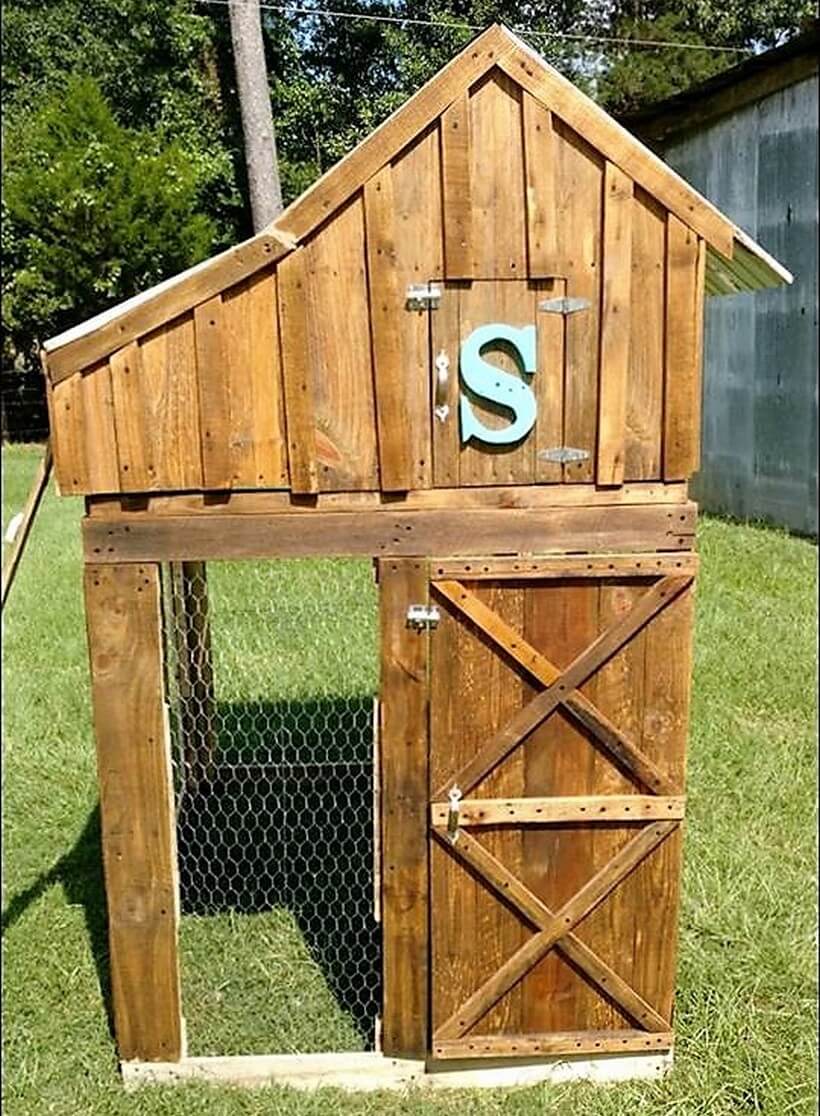 pallet chicken house