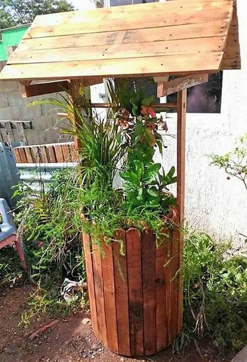 pallets wooden garden well art