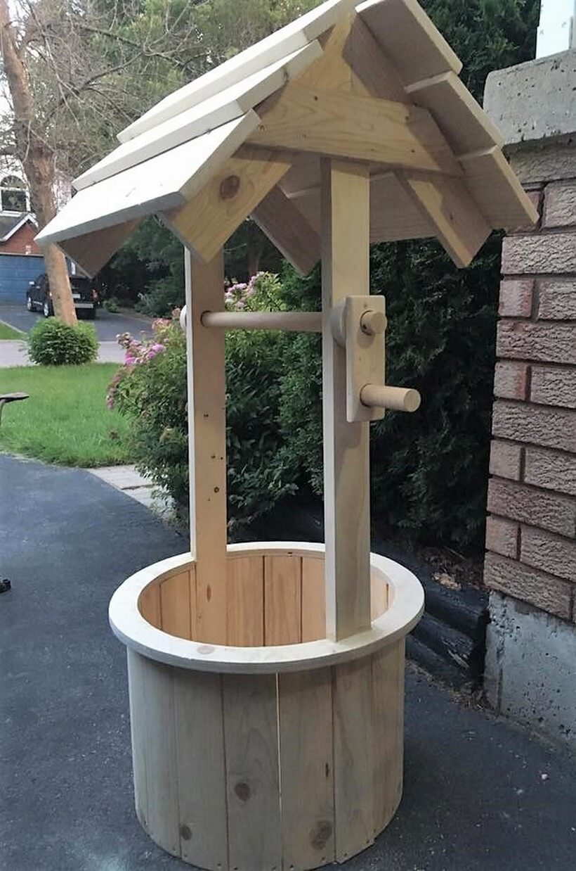 wishing well made out of pallets