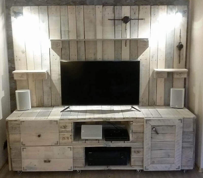 wood pallet media console
